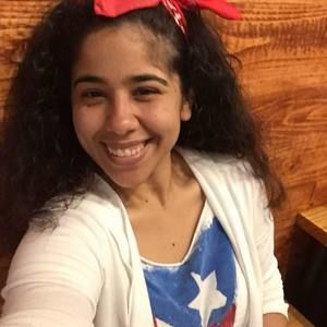 Meet your Posher, Alexandra